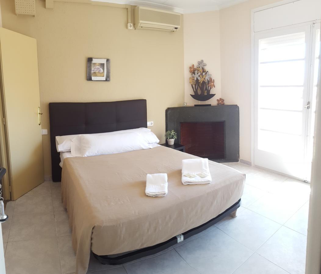 Hotel Beach Playa Кастелдефелс Екстериор снимка
